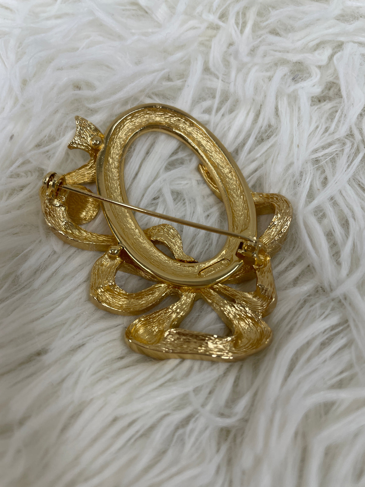 Dior Gold Brooches A-18674