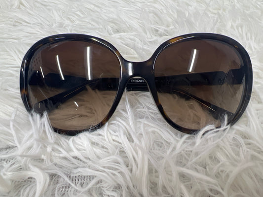 Chanel Black Sunglasses A-18693