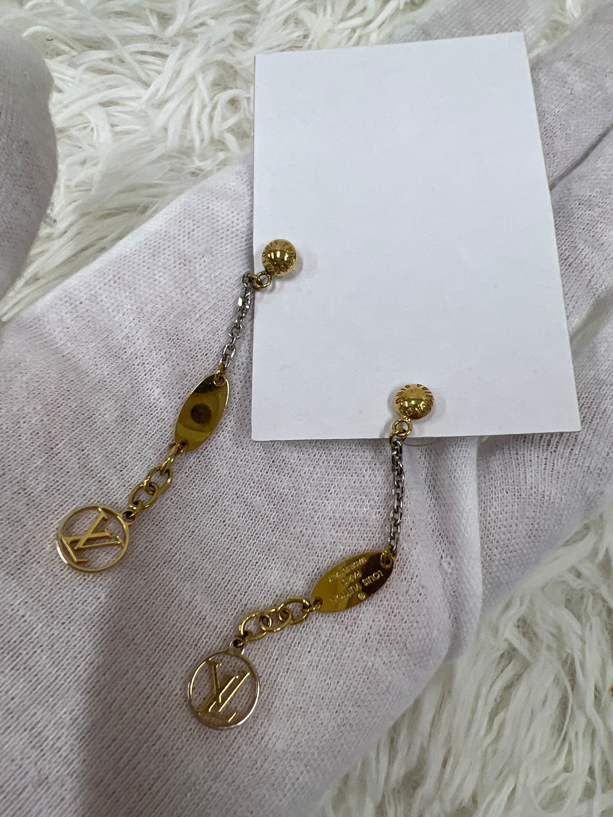 Louis Vuitton Gold Earrings A-18751