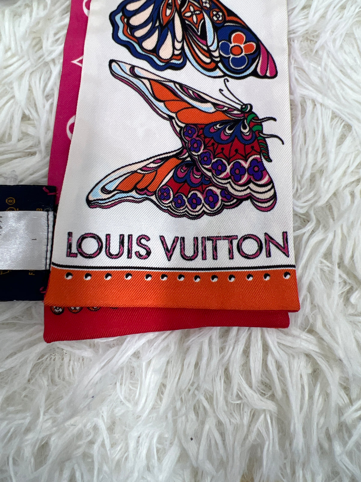 Louis Vuitton Multicolor Apparel A-18768