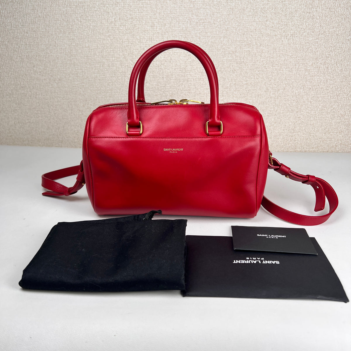 Saint Laurent Red Shoulder Bags A-18924