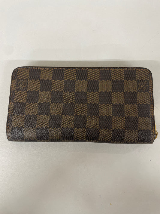 Louis Vuitton Brown Wallets A-18951