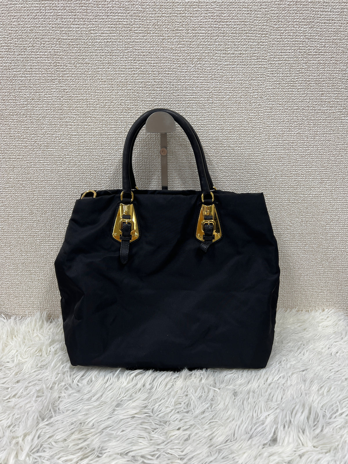 Prada Black Handle Bags A-19043
