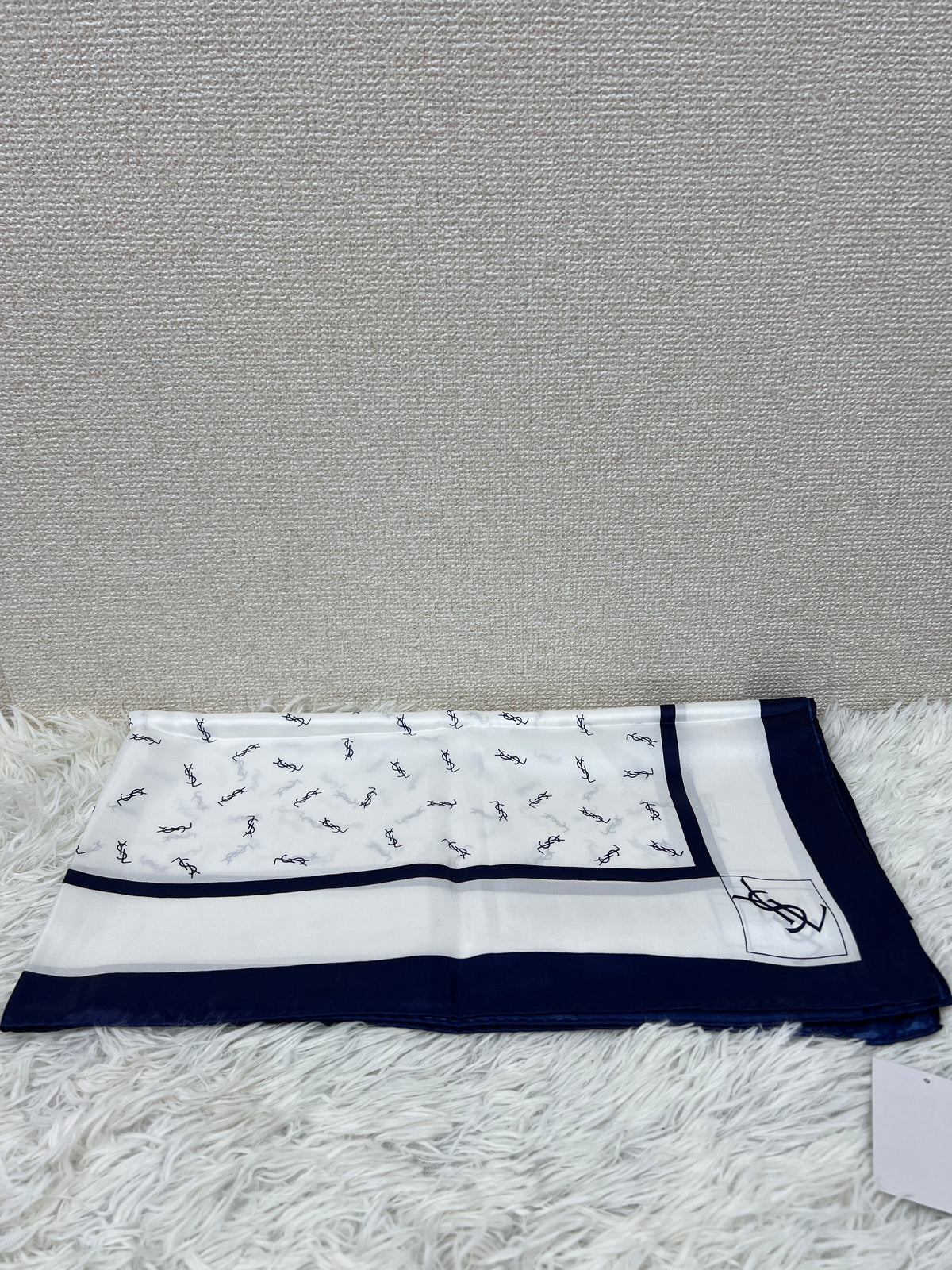 Saint Laurent White Scarves A-19076