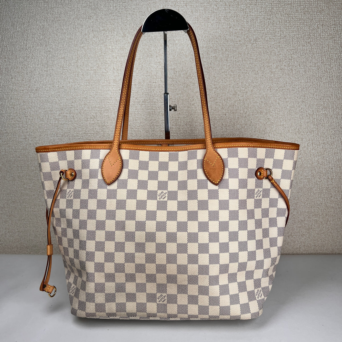 Louis Vuitton Multicolor Handle Bags A-19157