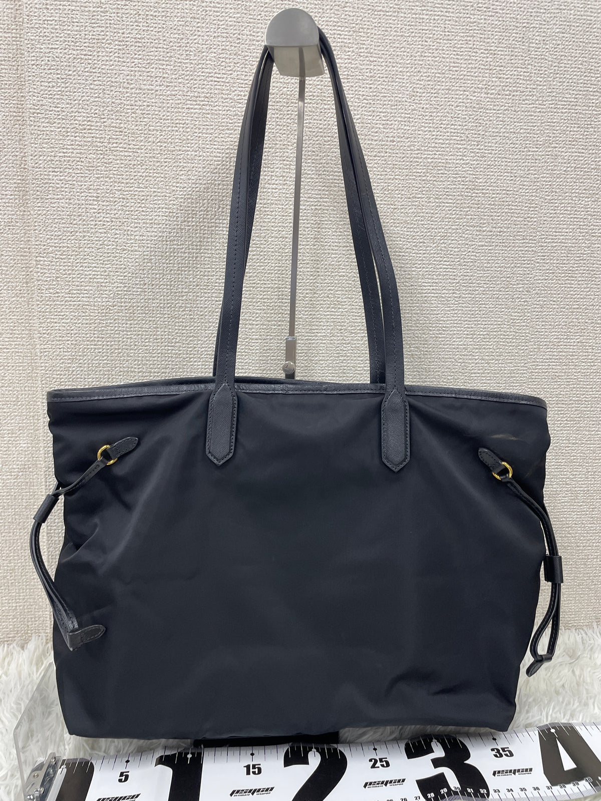 Prada Black Handle Bags A-19164