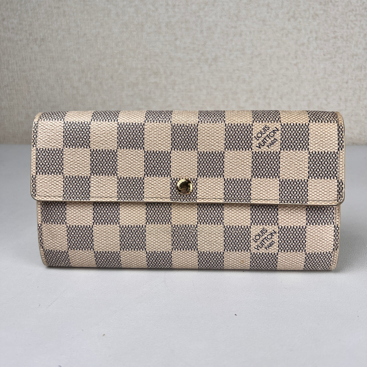 Louis Vuitton Multicolor Wallets A-19186