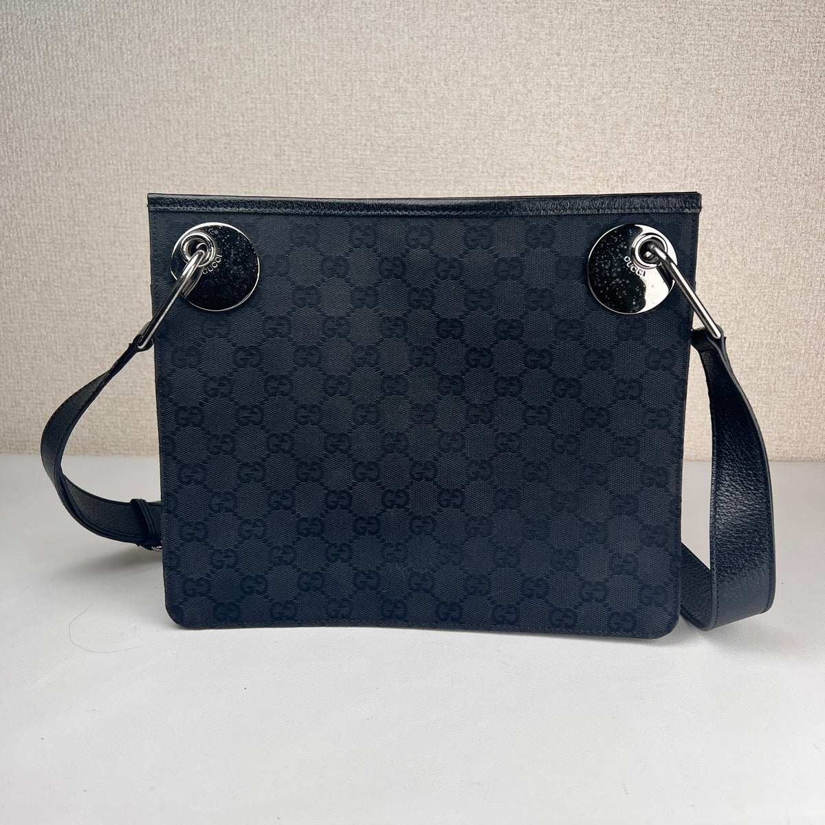 Gucci Gray Shoulder Bags A-19250