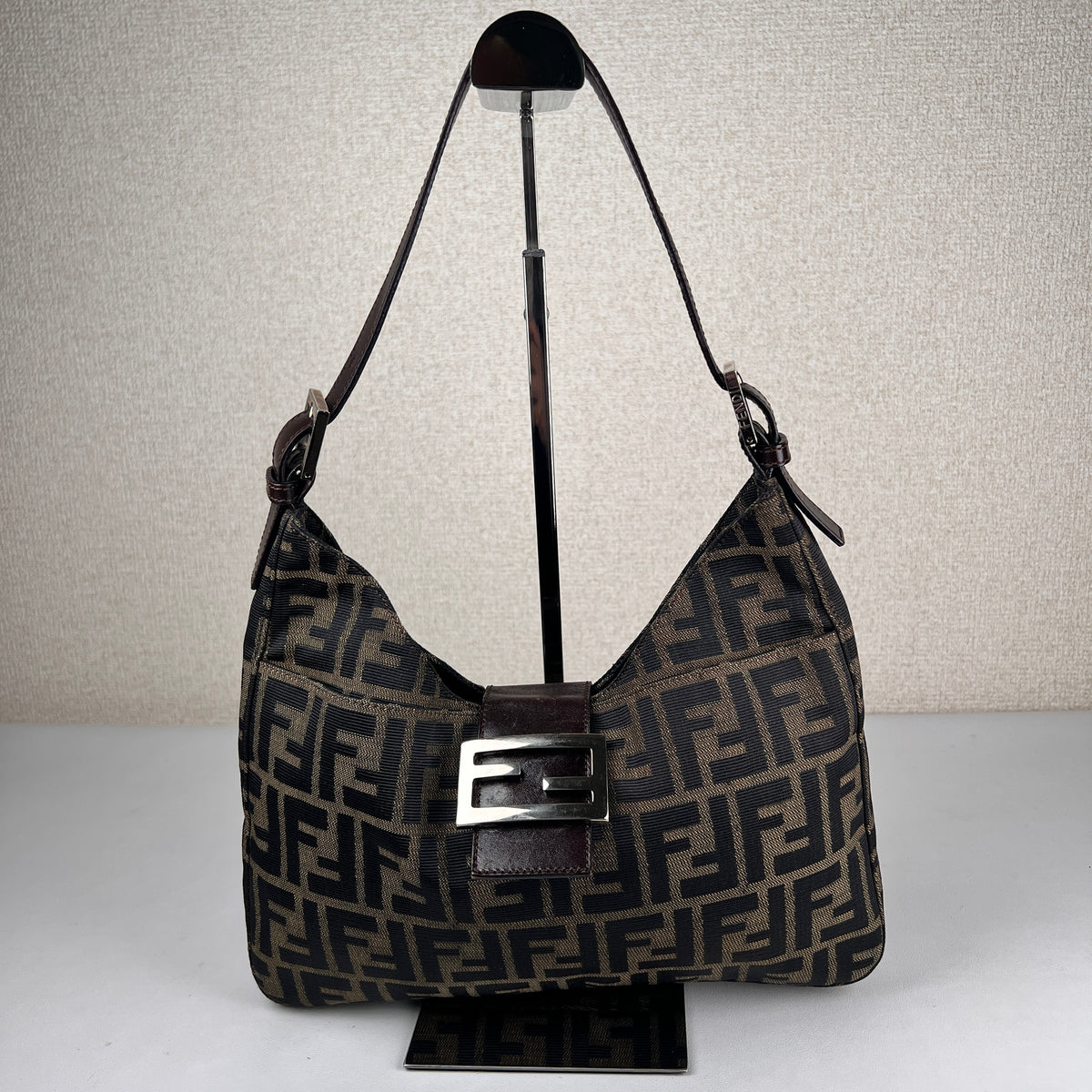 Fendi Brown Shoulder Bags A-19265