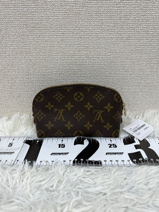 Louis Vuitton Brown Pouches A-19280