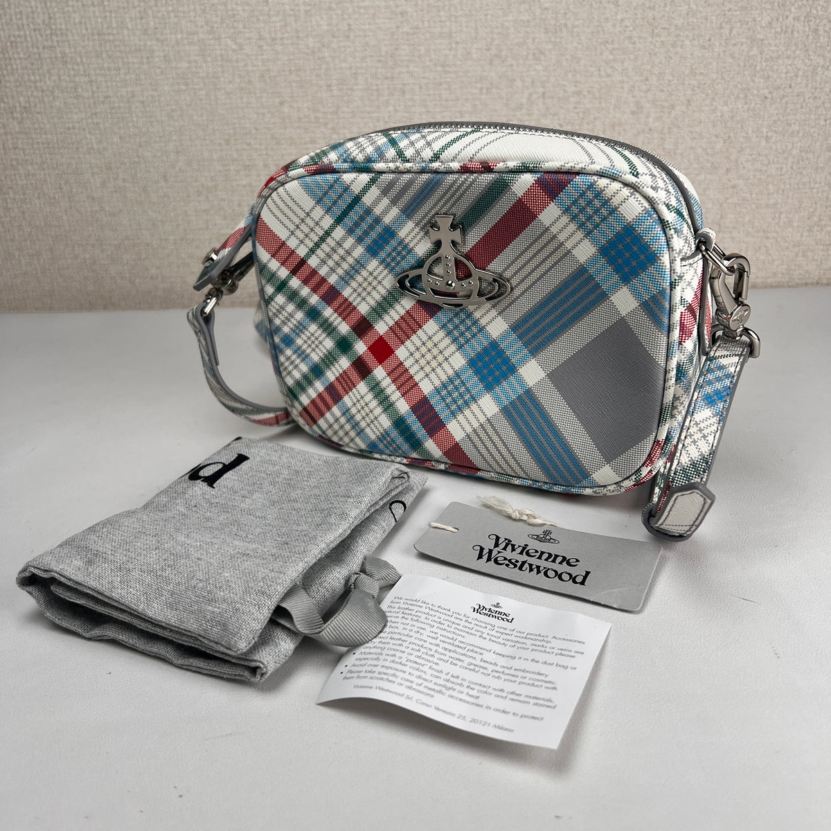 Vivienne Westwood Multicolor A-19334