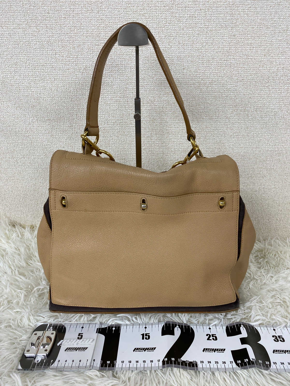 Saint Laurent Beige Shoulder Bags A-19376