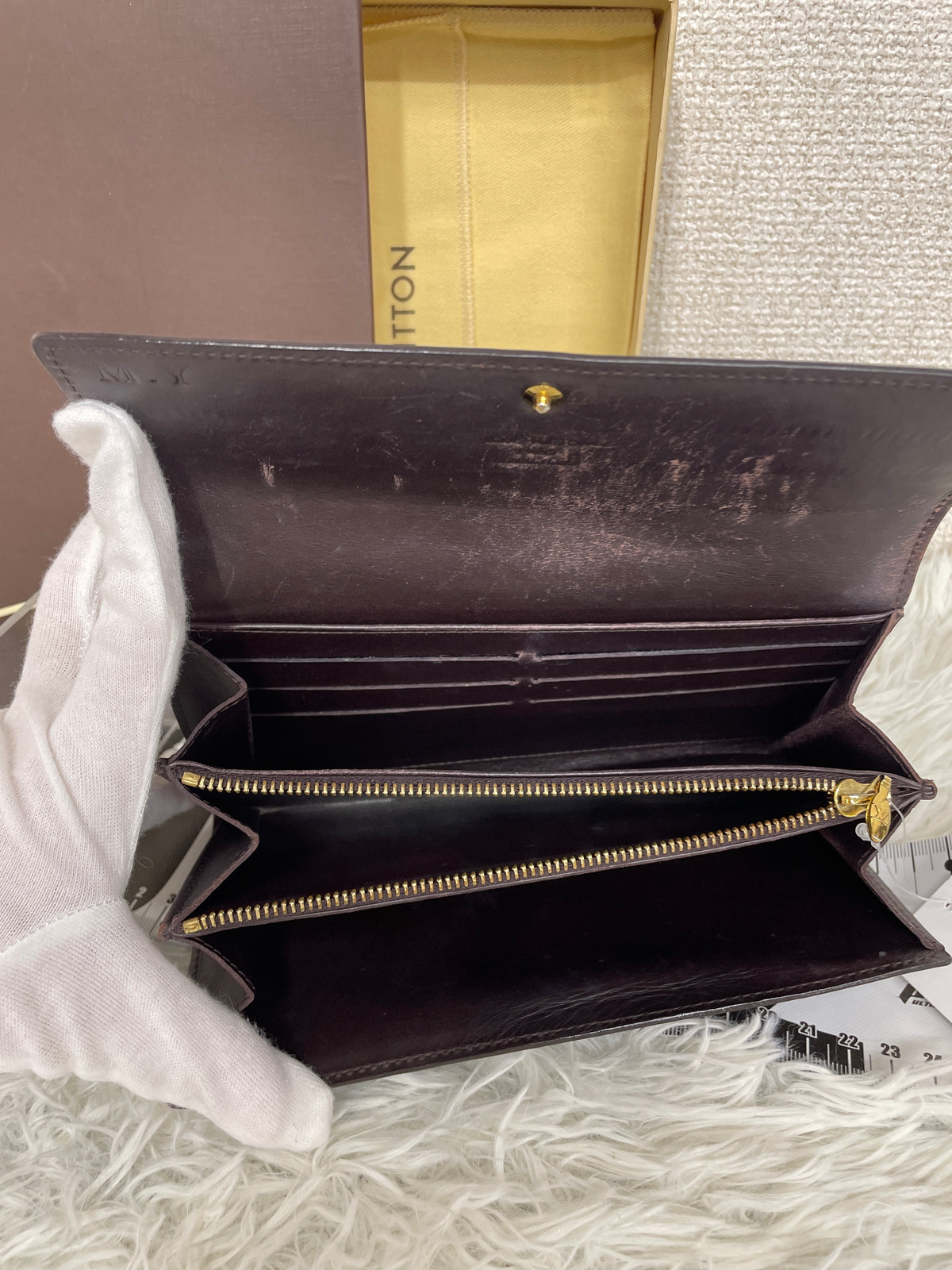Louis Vuitton Red Wallets A-19410