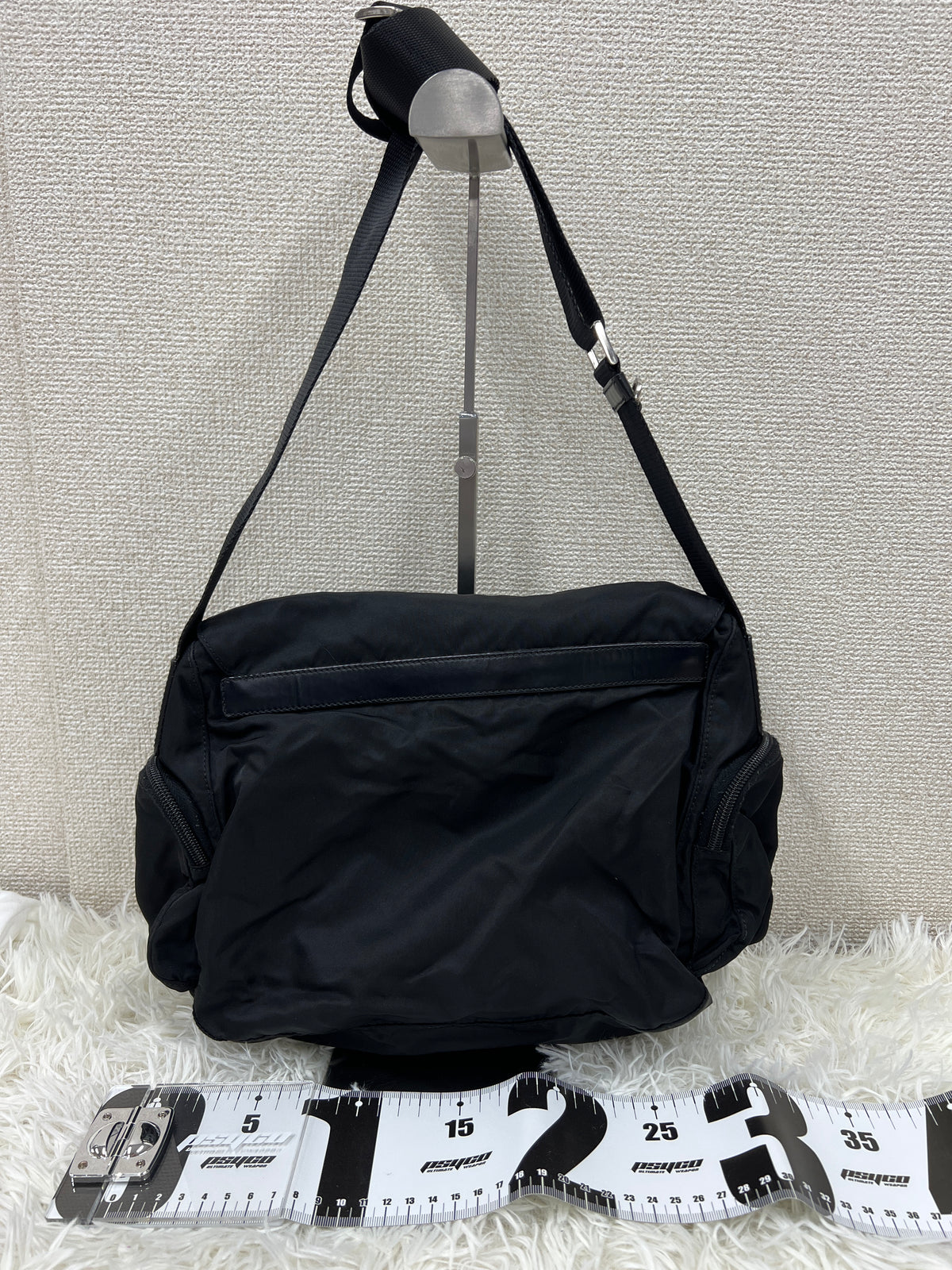 Prada Black Shoulder Bags A-19528