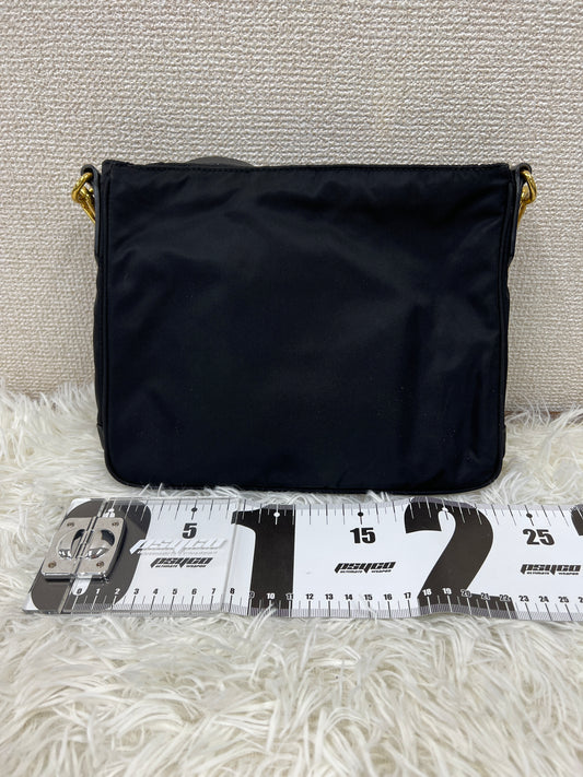 Prada Black Shoulder Bags A-19549
