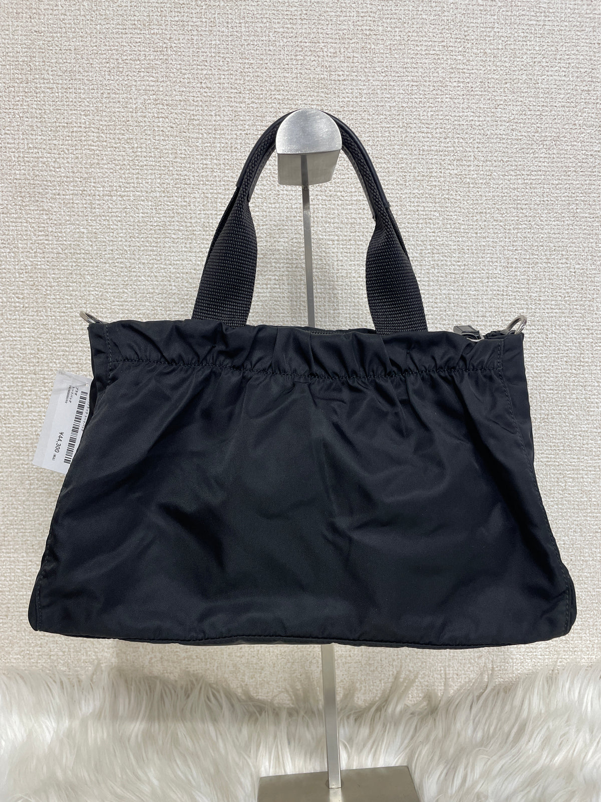Prada Black Tote Bags A-19699