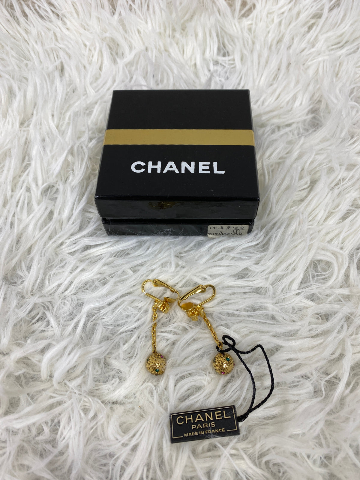 Chanel Gold Earrings A-19726