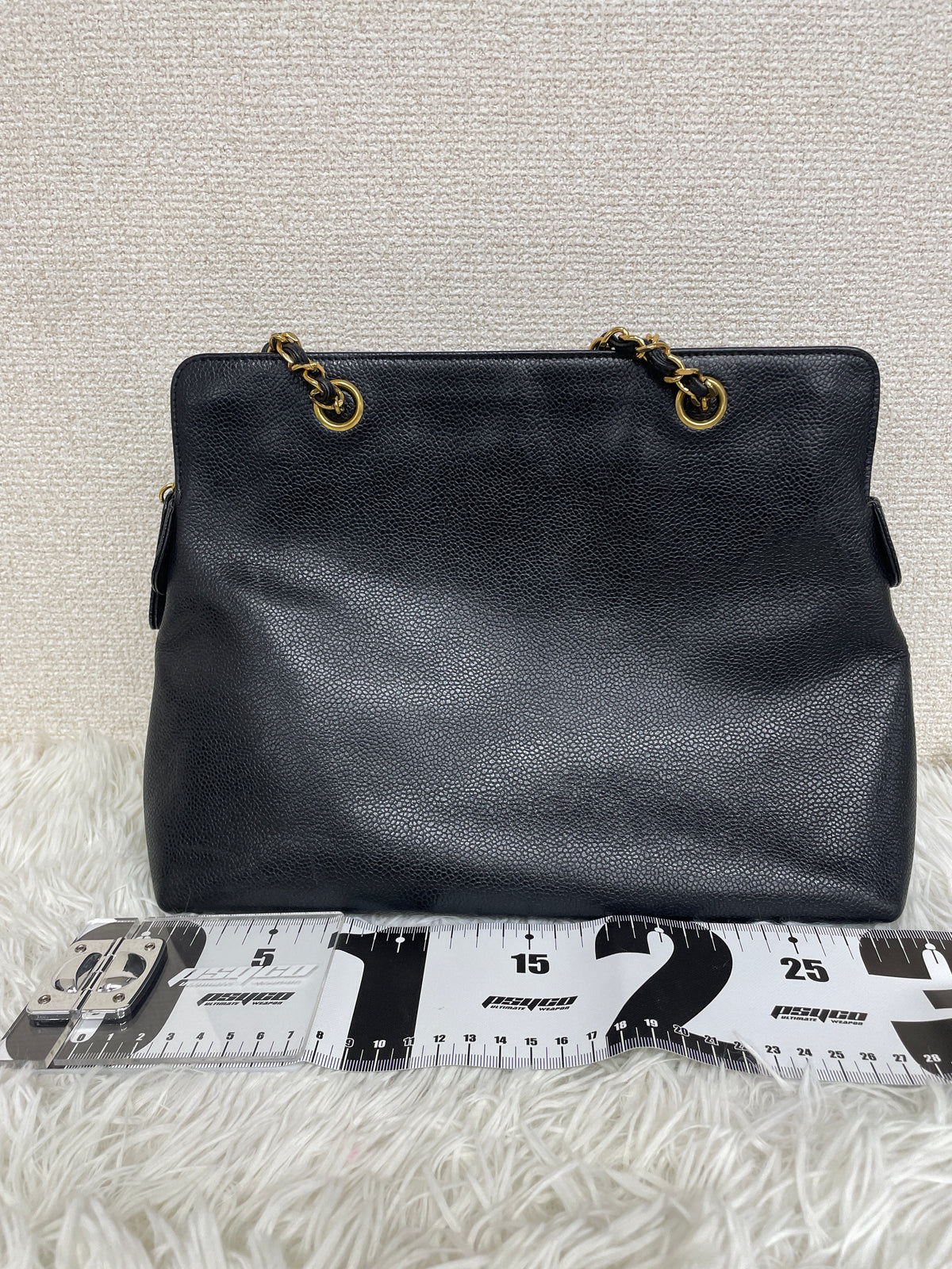 Chanel Black Tote Bags A-19764