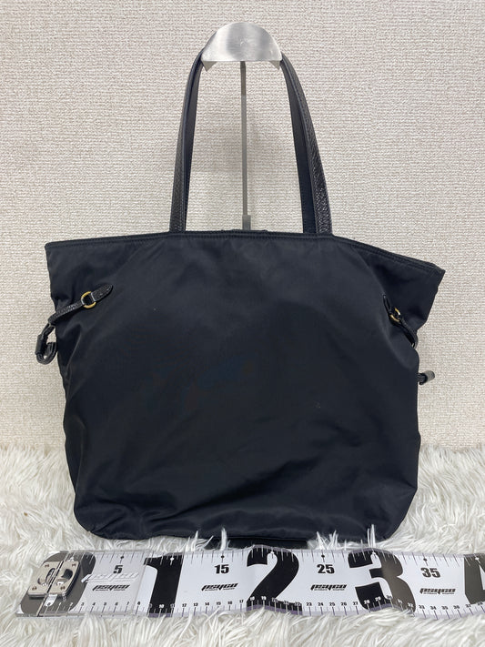 Prada Black Handle Bags A-19780