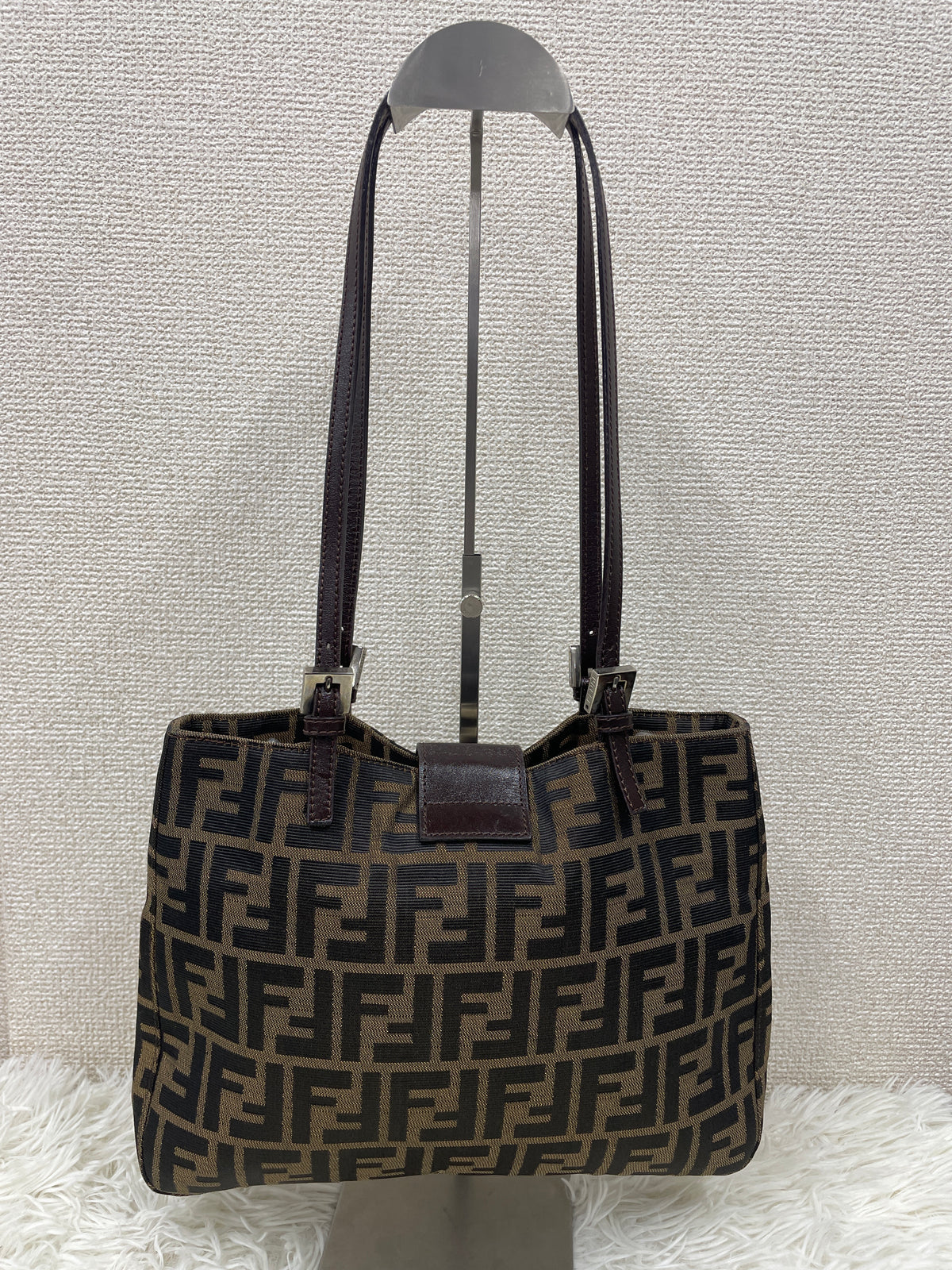 Fendi Tote Bags A-19811