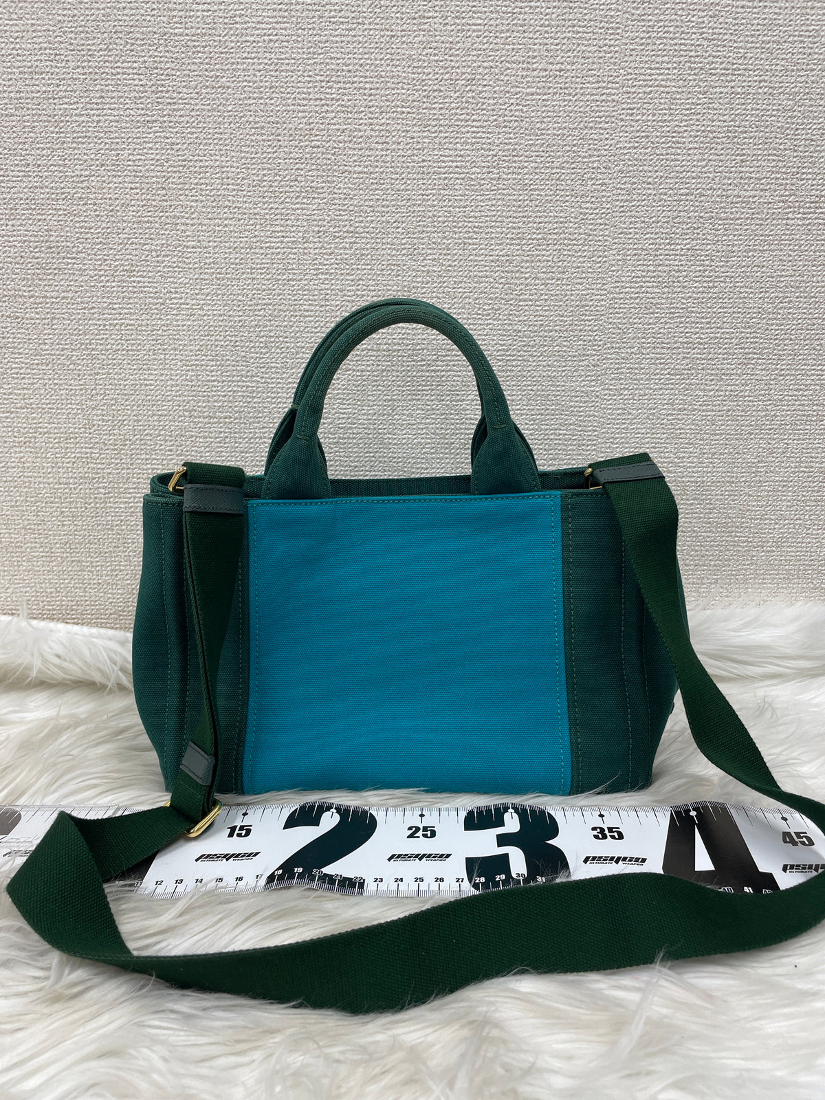 Prada Green Tote Bags A-20105