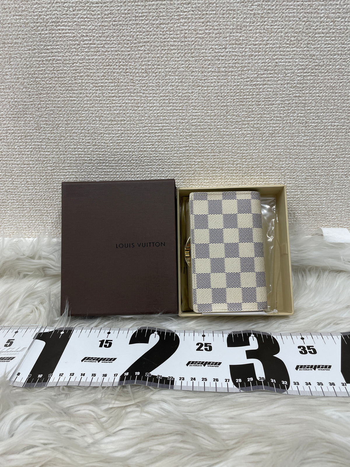 Louis Vuitton White Wallets A-20138