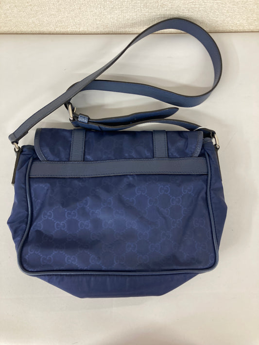 Gucci Navy Shoulder Bags B-18637