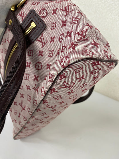 Louis Vuitton Pink Shoulder Bags A-17820
