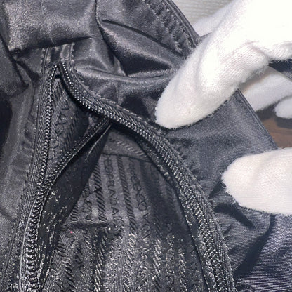 Prada Black Handle Bags A-17030