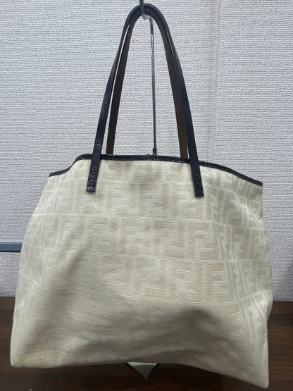 Fendi Beige Handle Bags A-17769