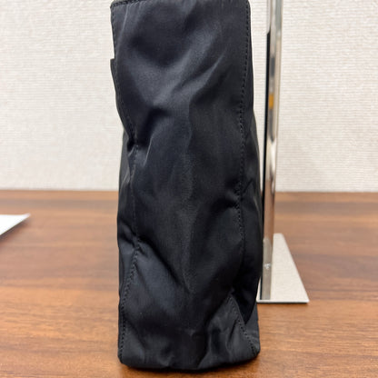 Prada Black Handle Bags A-16670