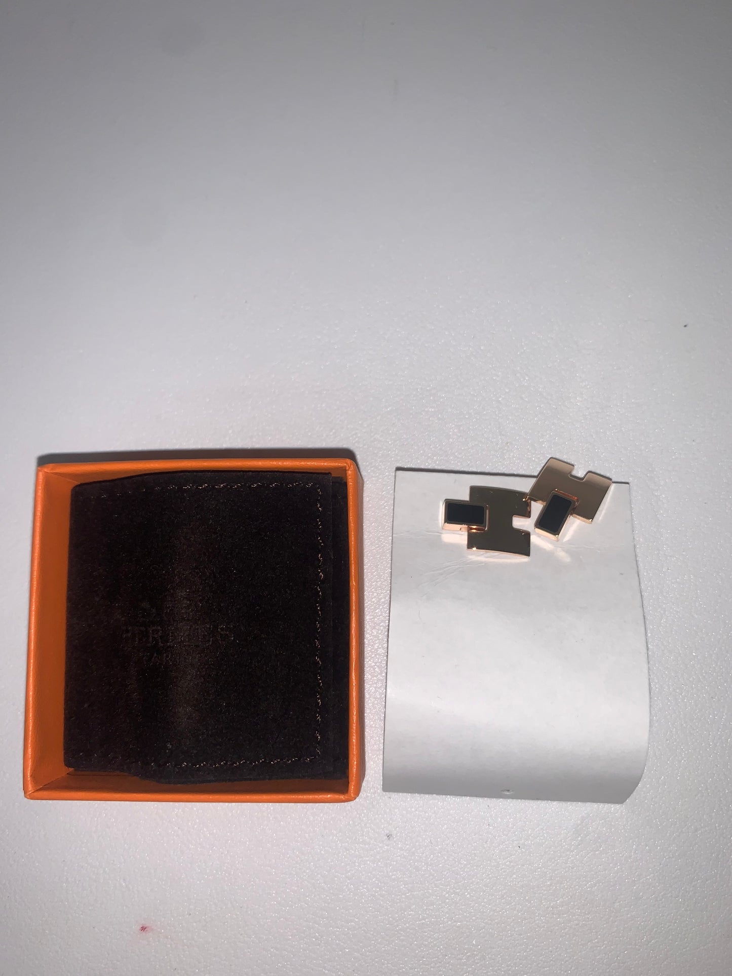 Hermes Gold Earrings A-17285