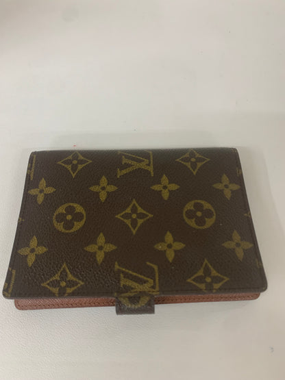 Louis Vuitton Brown A-17326