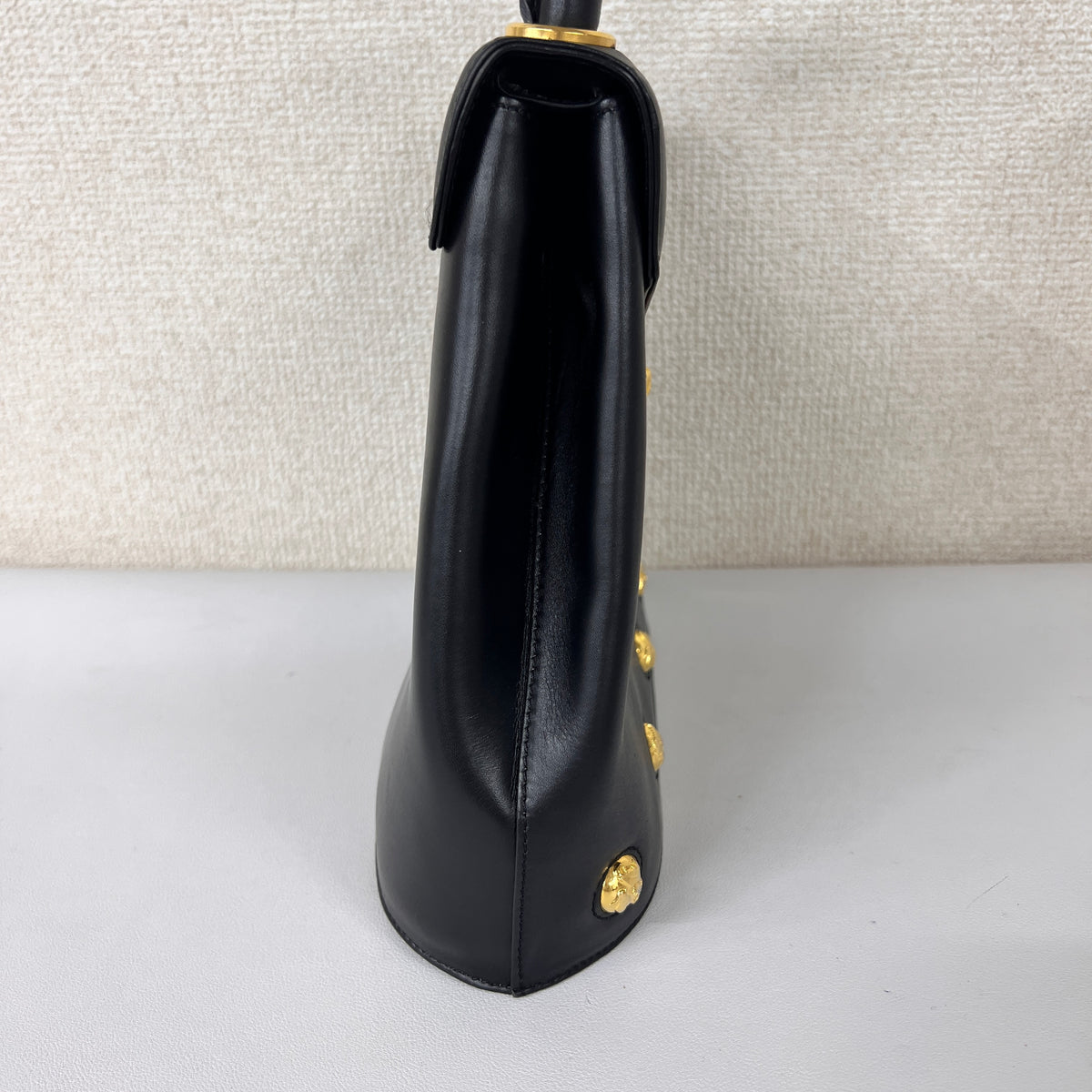 Ferragamo Black Handle Bags A-16444