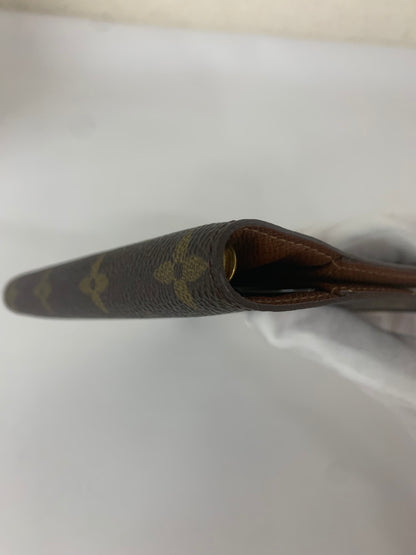 Louis Vuitton Brown A-17326