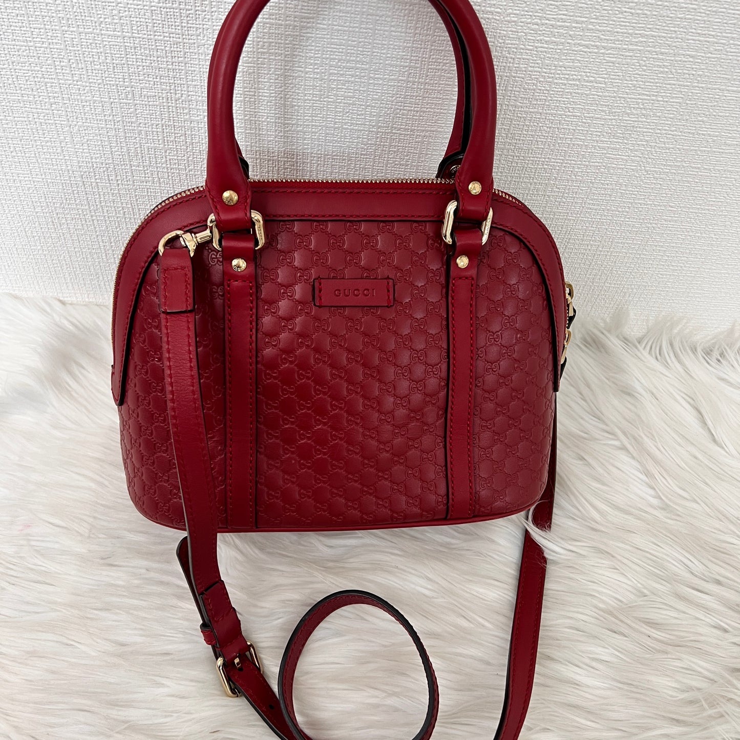 Gucci A-11930