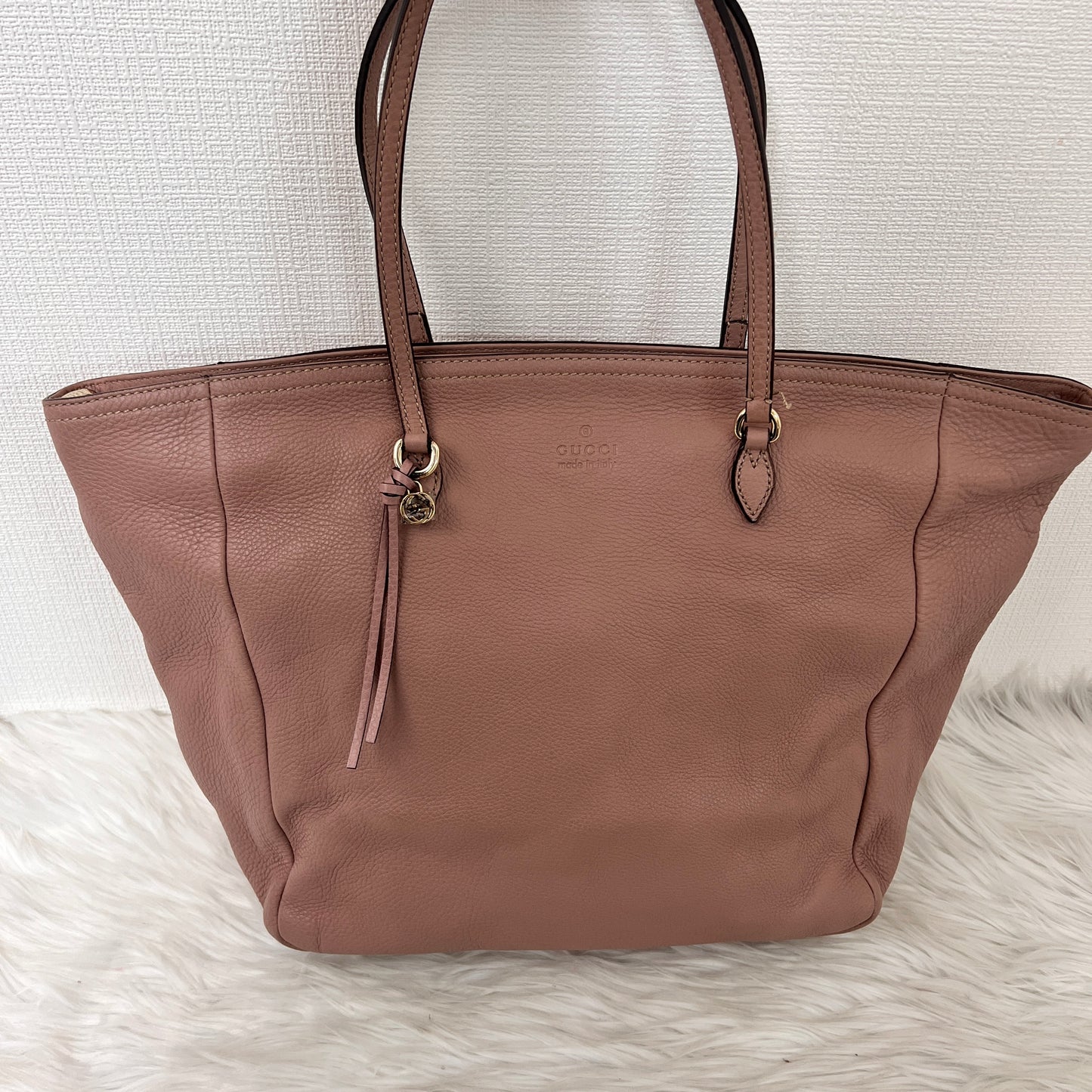 Gucci A-11931