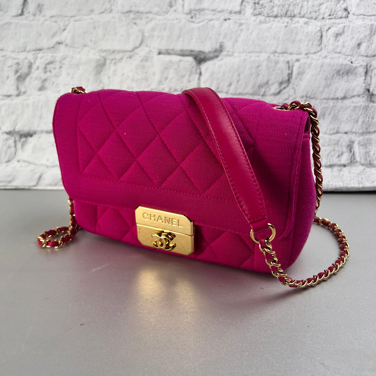 Chanel A-12418