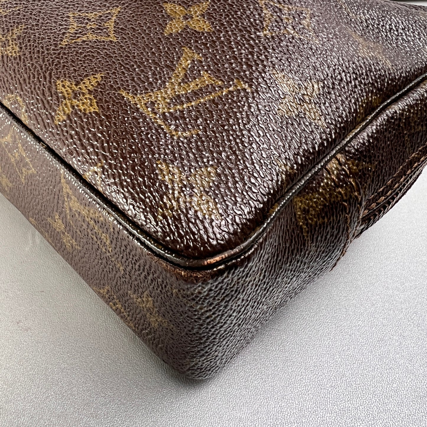 Louis Vuitton Brown Wallets A-13593