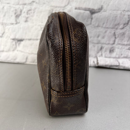 Louis Vuitton Brown Wallets A-13593