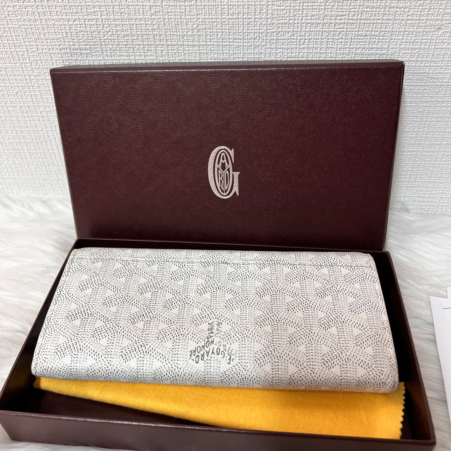 Goyard White A-13807