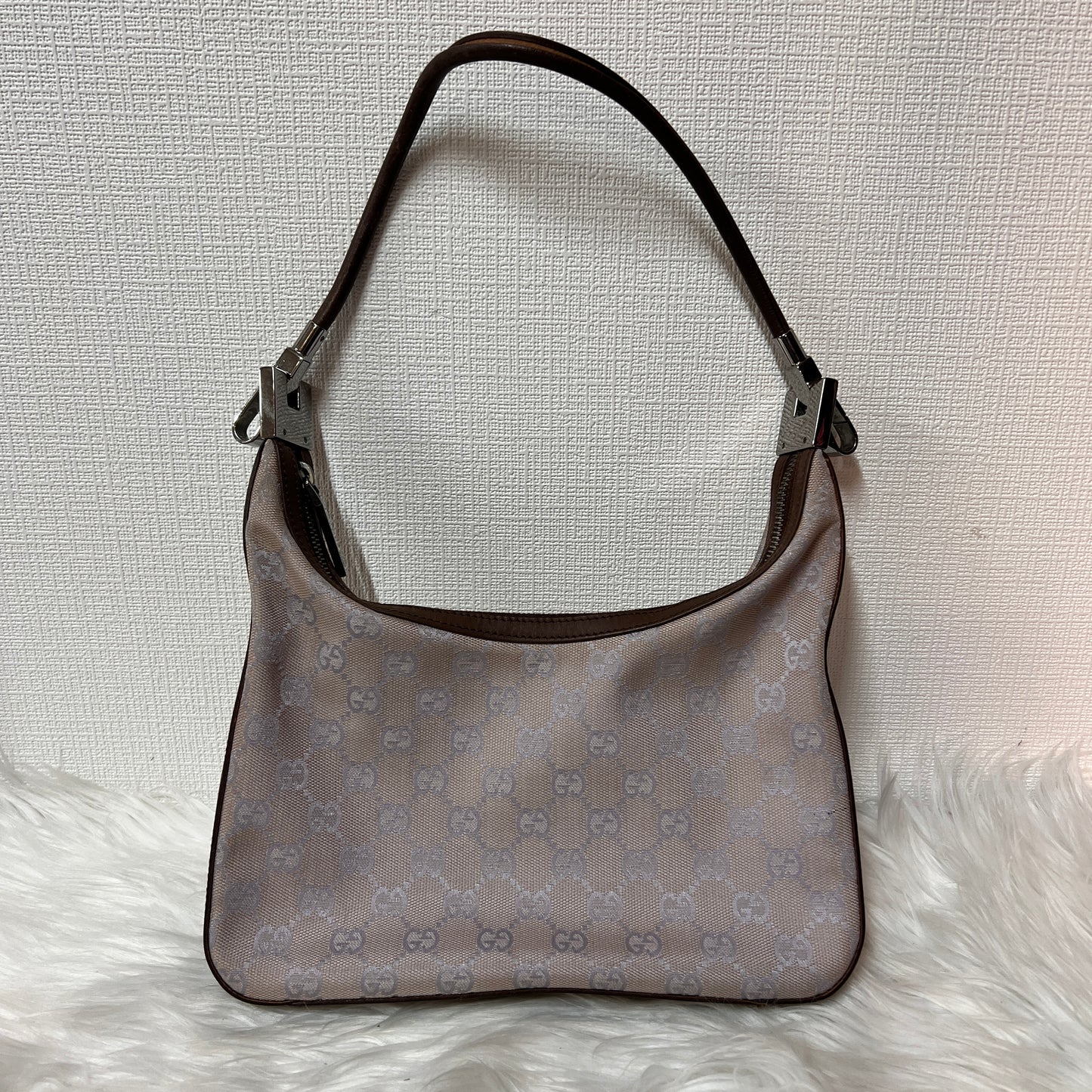 Gucci A-13829