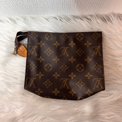 Louis Vuitton A-13839