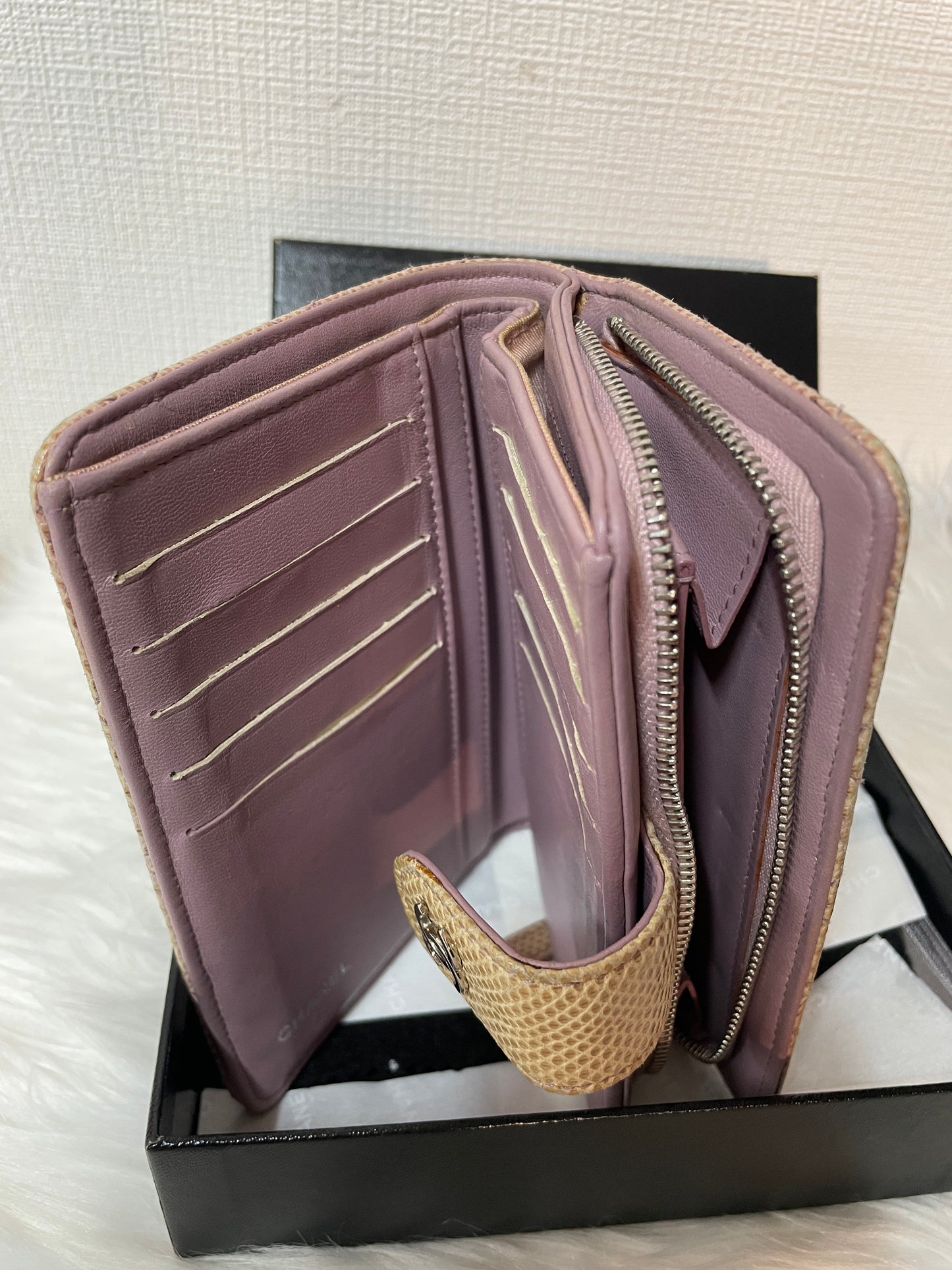 Chanel A-13891