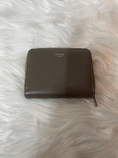 Celine A-13907