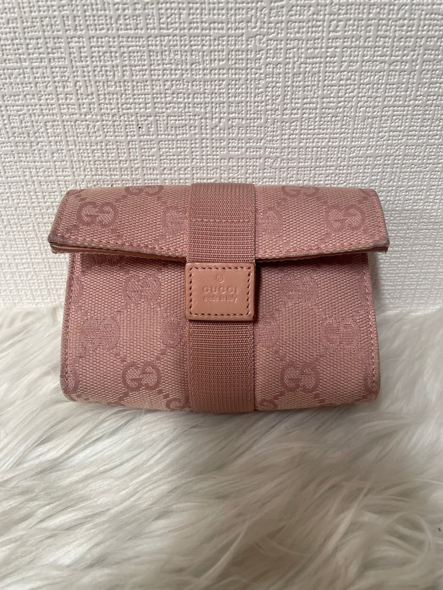 Gucci Pink A-13994