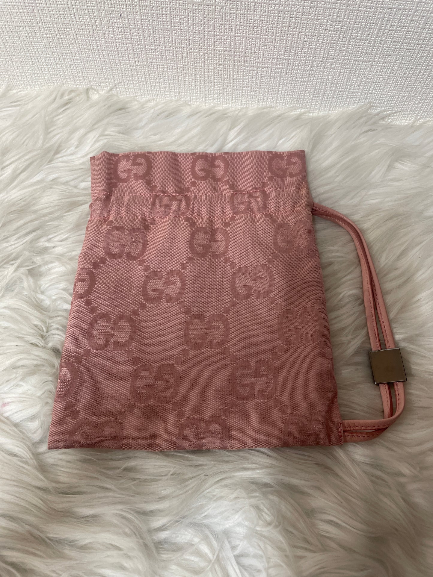 Gucci Pink A-13995
