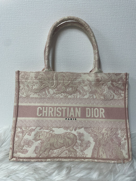 Dior Pink A-13997