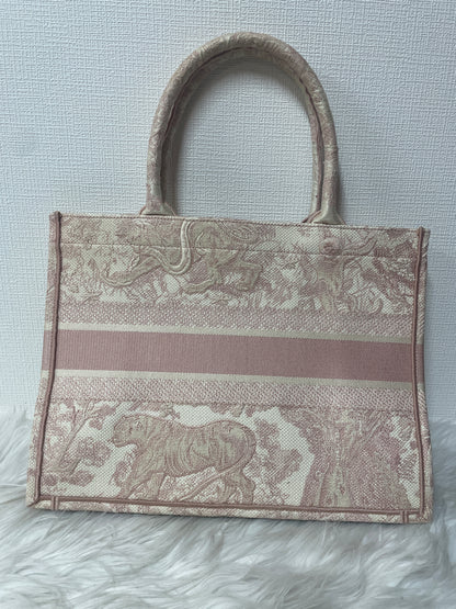 Dior Pink A-13997