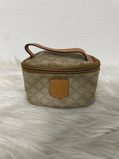 Celine A-14054